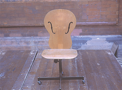FWUW Guitar-seat 2001 Guitar, chair base 400 × 420 x 650mm, Unique