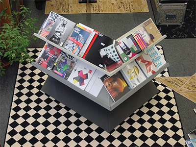 Magazine Corner 2001-2002
Mdf, velvet spray finish, fittings and screws
1100 x 1000 x 650mm