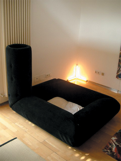 Play Together Sofa 2001

Cardboard tube,foam, corduroy, fabric, ratchet straps 1500 x 1200 x 800mm