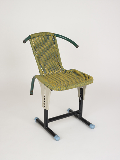 Huang Chair 2007 Found rattan and metal chair elements
A rattan chair on the base of a typical Chinese school chair base
